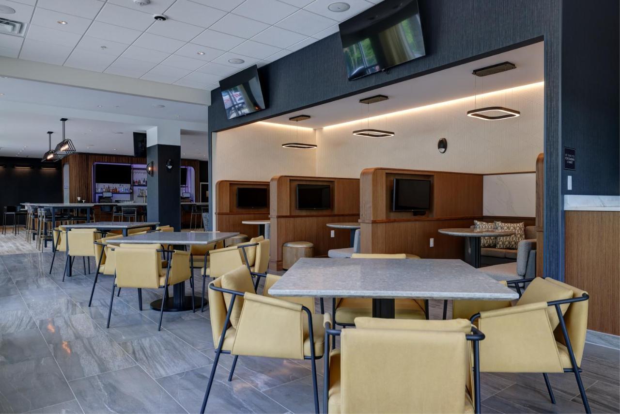 Courtyard By Marriott Iowa City University Heights Dış mekan fotoğraf