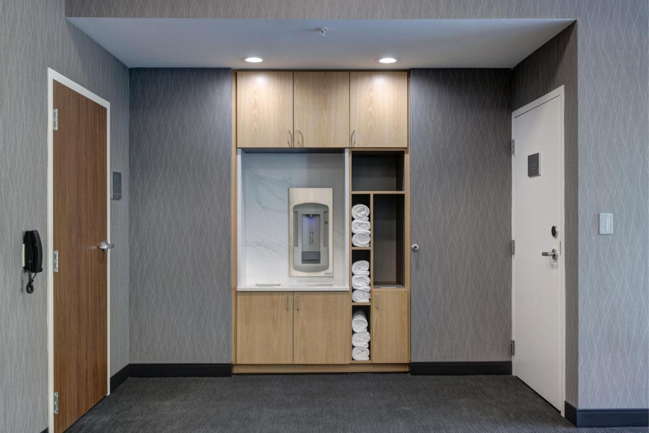 Courtyard By Marriott Iowa City University Heights Dış mekan fotoğraf