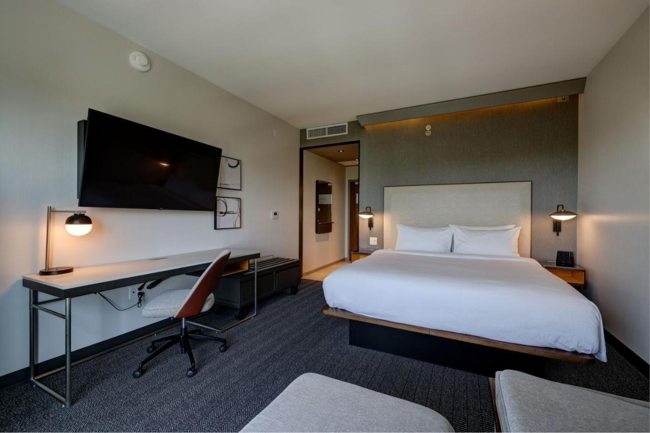Courtyard By Marriott Iowa City University Heights Dış mekan fotoğraf